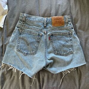 Vintage Levi’s denim shorts